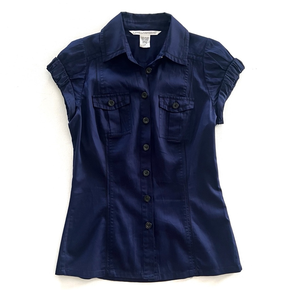 Diane von Furstenberg Short Sleeve Button-Up Top in Navy Blue Size 2